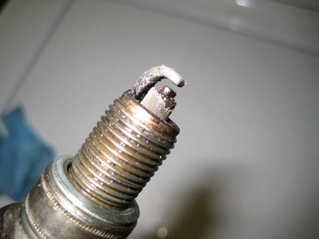 Symptoms of Bad Spark Plugs & Replacement Cost - Mechanic Base