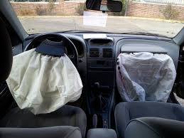 Is It Safe To Drive With The Airbag Light On Mechanic Base Is It Safe To Drive With The Airbag Light On