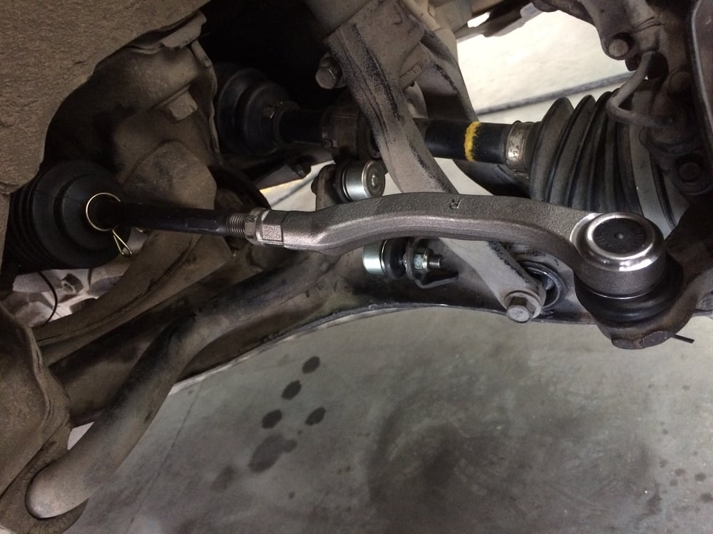 Symptoms of a Bad Tie Rod End & Replacement Cost