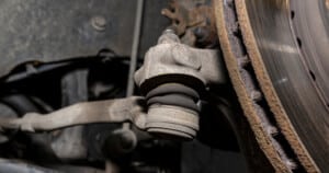 6 Symptoms of a Bad Tie Rod & Replacement Cost