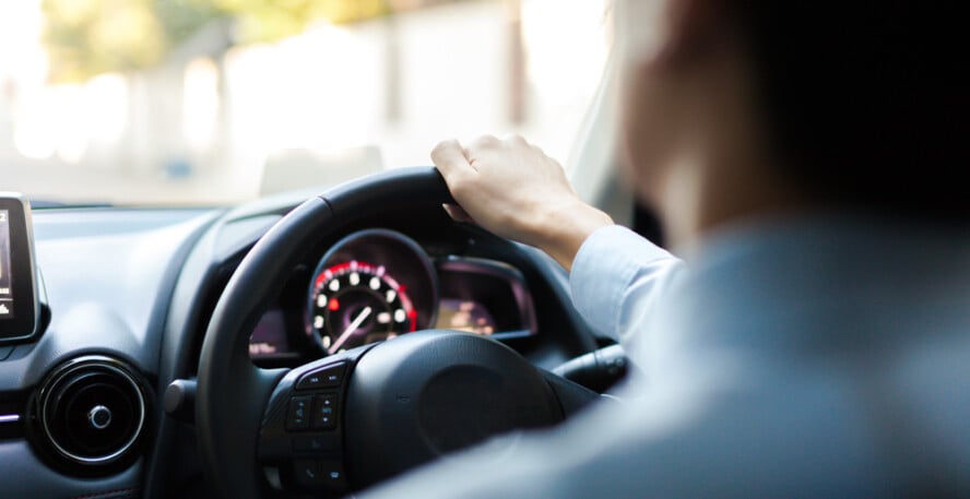 Worn Clutch Symptoms: 9 Signs Your Manual Transmission is Failing - Featured Image