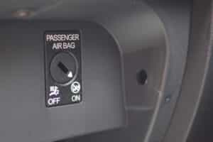 How To Reset An Airbag Light With Or Without A Scanner