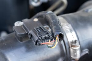 8 Symptoms of a Bad MAF Sensor & Replacement Cost