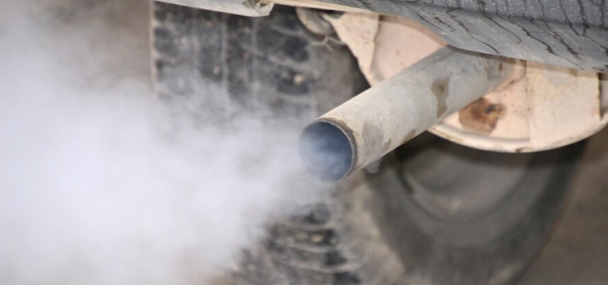 why-is-white-smoke-coming-from-my-car-s-exhaust-tip