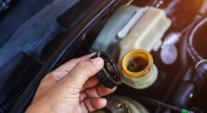 5 Signs Of Leaking Brake Fluid