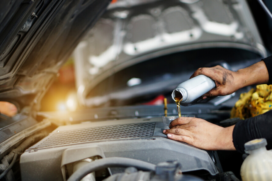 8 Best Oil Stop Leak Additives (2023 Guide) Mechanic Base