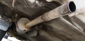 6 Signs Of An Exhaust Leak