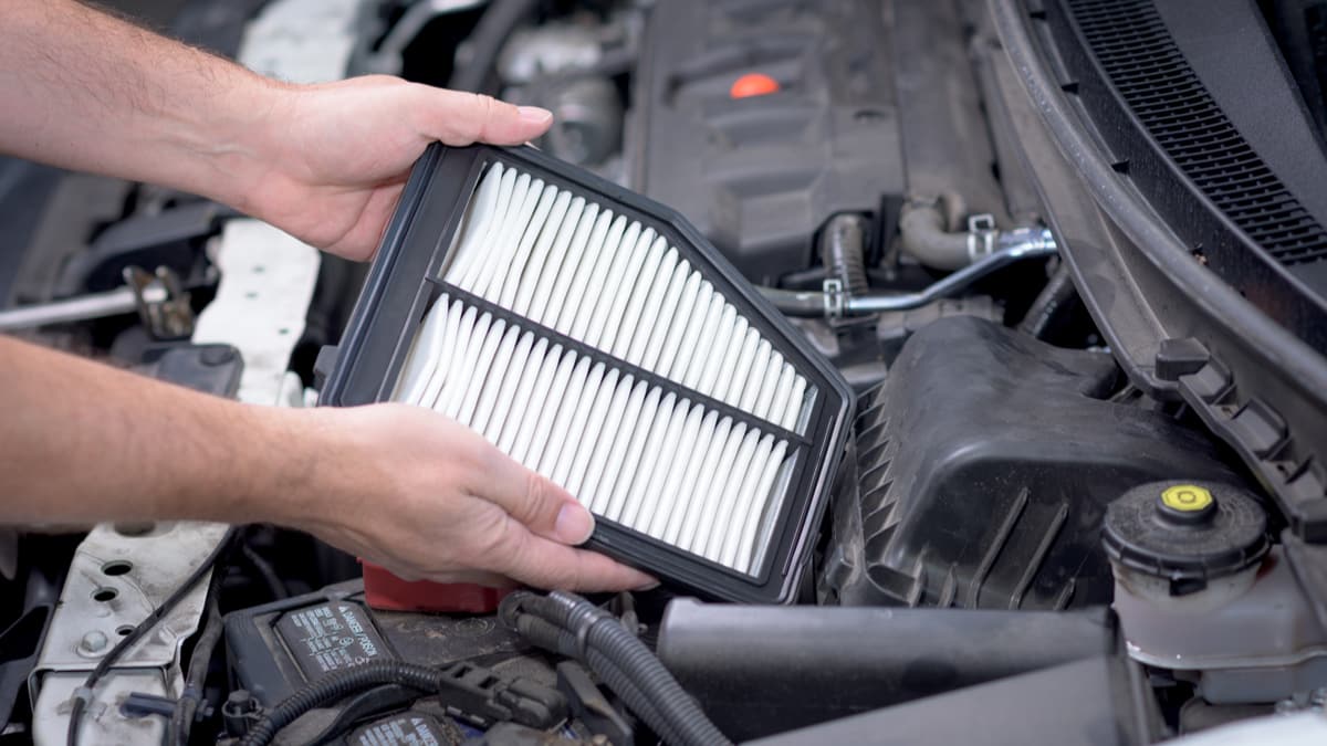 10 Best Engine Air Filters For Cars Of 2022 (Best Brands)
