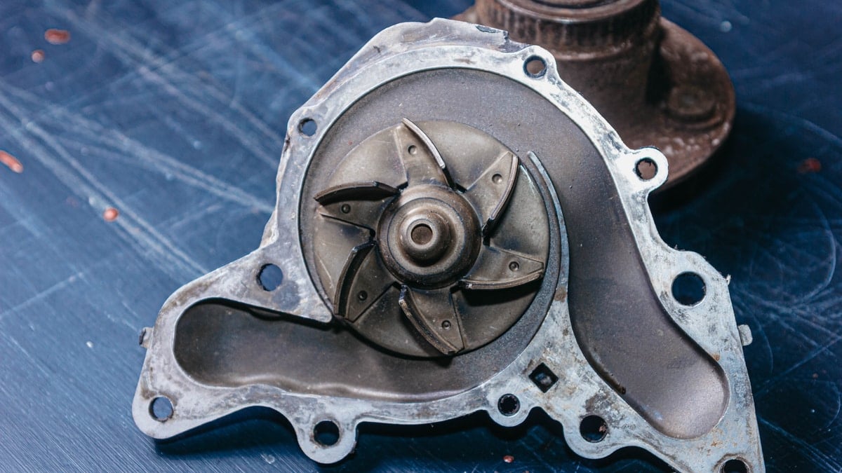 How Much Does a Water Pump Cost to Replace 