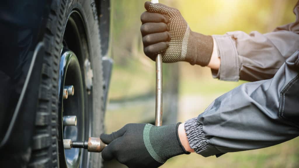 what to do if your car wheel locks up