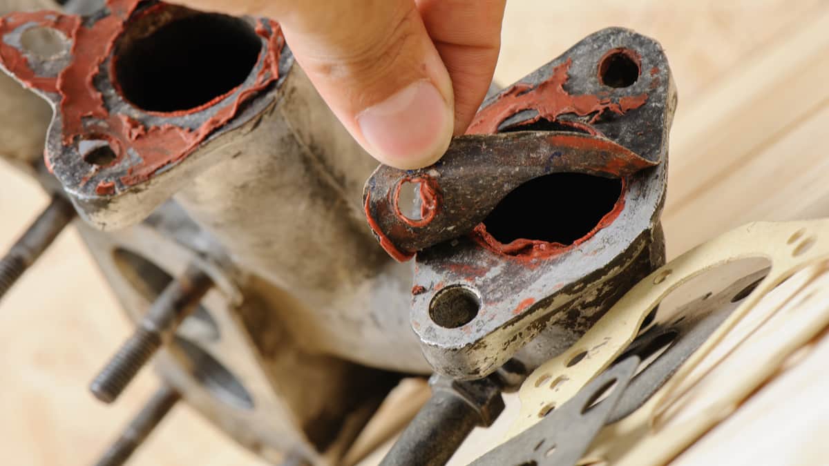 5 Signs Of A Leaking Intake Manifold Gasket