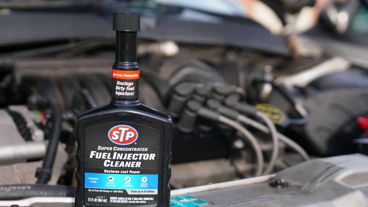 STP FUEL INJECTOR CLEANER DAMAGE TEST & REVIEW ON THE DOMINAR 400