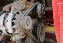6 Symptoms of a Loose Alternator Belt (& Replacement Cost)