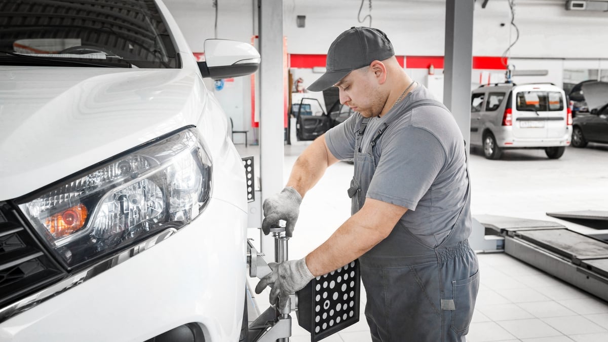 Wheel alignment service