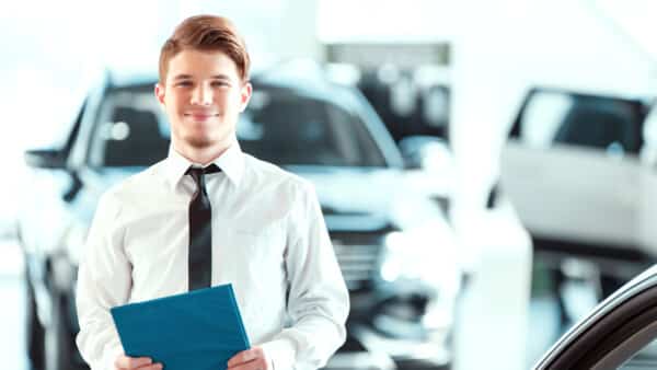 How Much Do Car Sales Executives Earn Uk