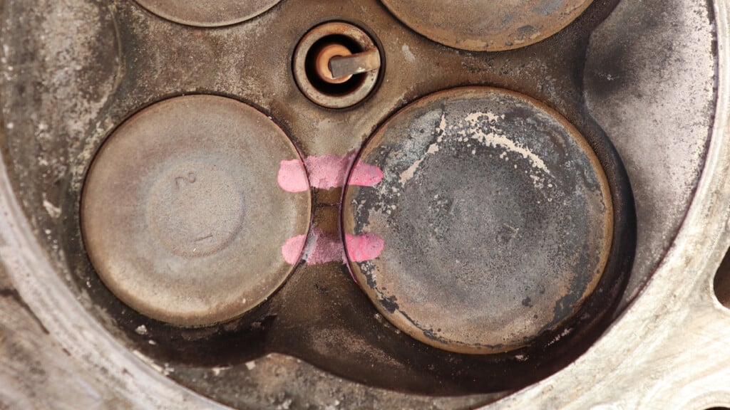 Top 6 Signs Of A Cracked Cylinder Head
