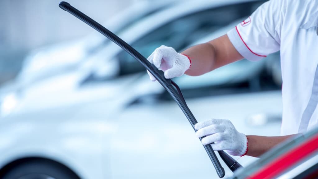 How to change windshield wiper blades