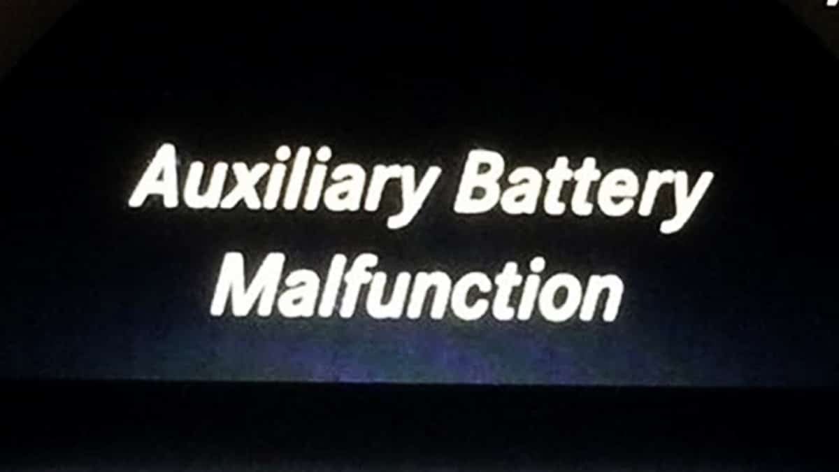 What Does Auxiliary Battery Malfunction Mean In A Mercedes Benz?