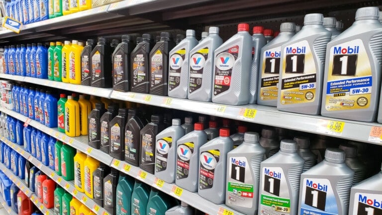 Is Valvoline Cheaper Than Jiffy Lube Should You Get An Oil Change At Jiffy Lube Or Valvoline?