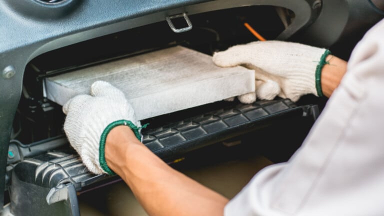8 Signs Of A Dirty Or Clogged Engine Air Filter