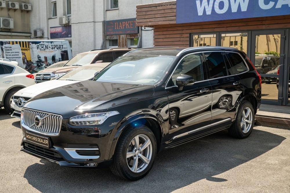 https://mechanicbase.com/wp-content/uploads/2023/10/2023-Volvo-XC90.jpg