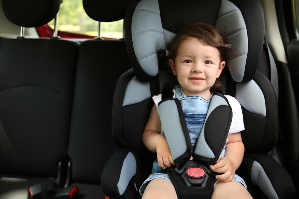 When it's safe to Switch To A Forward-Facing Car Seat
